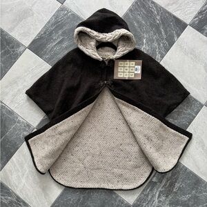 Aran Mills Twee‎d Cape wit‎h Aran Coll‎ar - Brown & Cream - Small/Medium - NWT